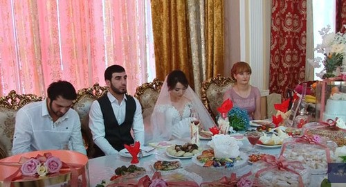 Проведение свадьбы в банкетном зале. Дагестан. Стоп-кадр видео Казик Акимов https://www.youtube.com/watch?v=IplDQPuw4L4 Проведение свадьбы в банкетном зале. Дагестан. Стоп-кадр видео Казик Акимов https://www.youtube.com/watch?v=IplDQPuw4L4