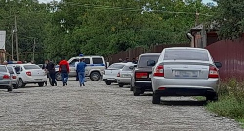 На месте проведения КТО по улице Шефской в селе Троицком. Ингушетия, 23 августа 2020 года. Фото Умара Йовлоя для "Кавказского узла"