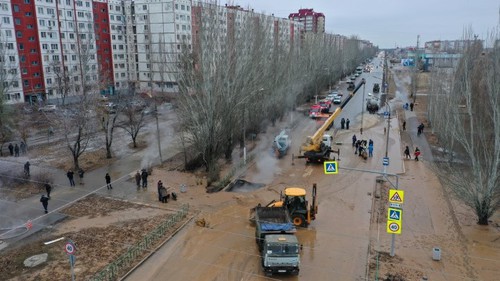 Коммунальная авария в Волжском. Фото Алексея Волхонского, https://v1.ru Коммунальная авария в Волжском. Фото Алексея Волхонского, https://v1.ru