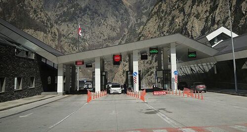 КПП "Верхний Ларс". Фото: пресс-служба МЧС http://15.mchs.gov.ru/operationalpage/operational/item/8312416/ КПП "Верхний Ларс". Фото: пресс-служба МЧС http://15.mchs.gov.ru/operationalpage/operational/item/8312416/