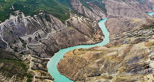 Сулакский каньон. Дагестан. Фото: Suleymannabiev https://ru.wikipedia.org/