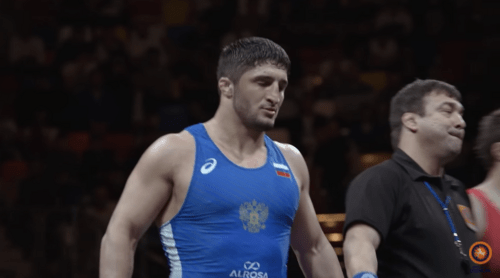 Абдулрашид Садулаев. Стоп-кадр видео https://www.youtube.com/watch?v=yfeJEn4dxwA&t=50s