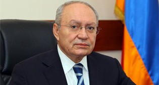 Агван Овсепян. Фото пресс-службы СКР Армении https://www.investigative.am/en/news/view/kadrayin-poxatexumner-qc.html 
