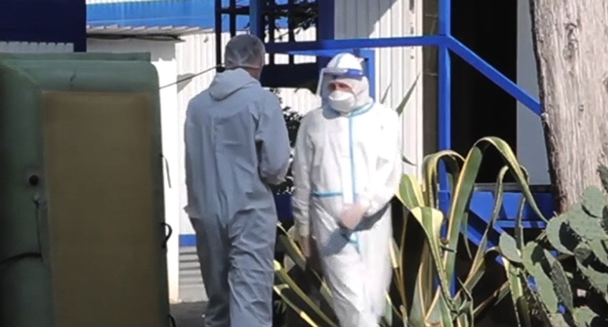 Врачи военного госпиталя в Абхазии. Кадр видео 
vmeste-rf.tv https://vmeste-rf.tv/news/rossiyskiy-voennyy-gospital-zavershil-rabotu-v-abkhazii/