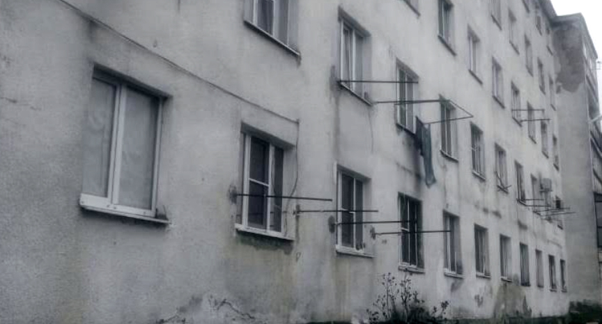 Общежитие в Нарткале. Фото Людмилы Маратовой для "Кавказского узла" Общежитие в Нарткале. Фото Людмилы Маратовой для "Кавказского узла"