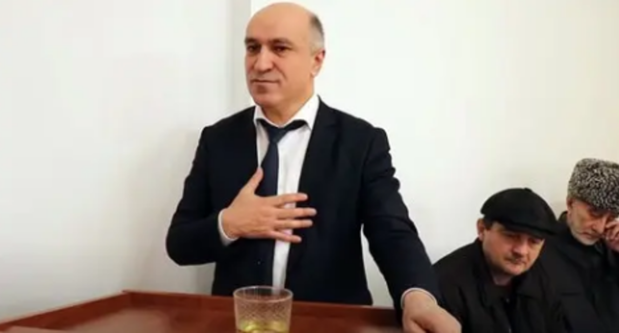 Ахмед Погоров. Кадр видео 
Совет тейпов Республики Ингушетия https://www.youtube.com/watch?v=IzFovZzeCro