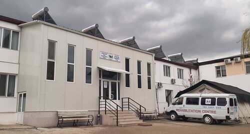 Солнечные водонагревательные системы на крыше Степанакертского реабилитационного центра, апрель 2022 года. Фото Алвард Григорян для «Кавказского узла»