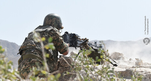  Армянский военнослужащий. Фото: пресс-служба Минобороны Армении. https://mil.am/api/v1/media/41405/image
