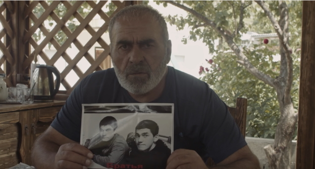 Стоп-кадр фильма "Огонек в горах". Скриншот видео https://www.youtube.com/watch?v=NFGSCGwU290&t=12s в горах", Стоп-кадр фильма "Огонек в горах". Скриншот видео https://www.youtube.com/watch?v=NFGSCGwU290&t=12s в горах",