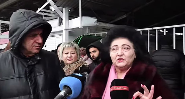 Торговыцы в Ереване. Скриншот https://news.am/rus/news/742358.html


