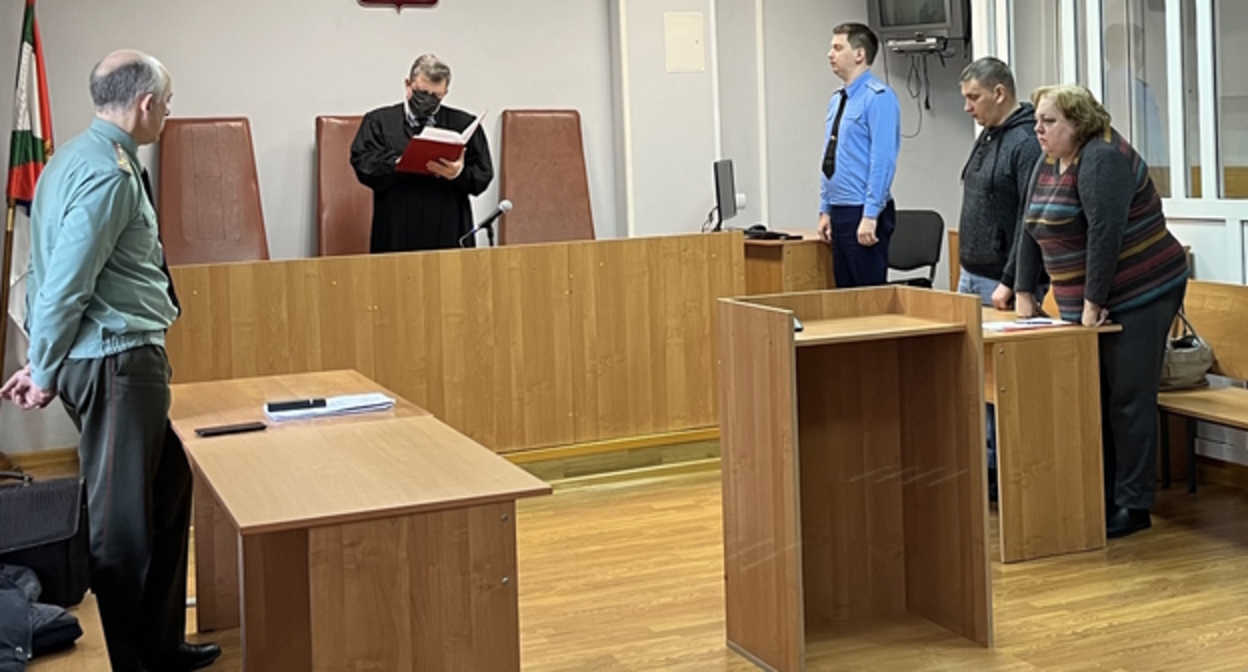 Участники процесса по делу Романа Кириленко, фото: пресс-служба Ставропольского гарнизонного военного суда, http://sgvs.stv.sudrf.ru/modules.php?name=press_dep&op=1&did=1111

