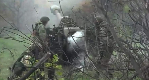 Российские военнослужащие во время военной операции на Украине. Скриншот видео Минобороны РФ