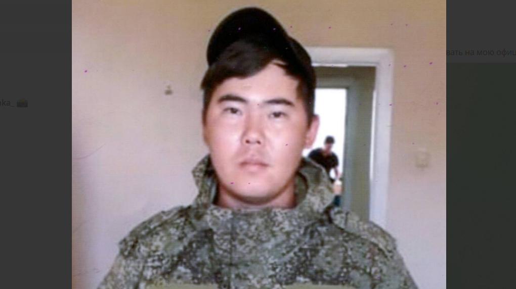 Виталий Бисенгалиев. Скриншот фото из Telegram-канала Бориса Будаева от 23.03.23, https://t.me/glavaenotaevsk/1092.
