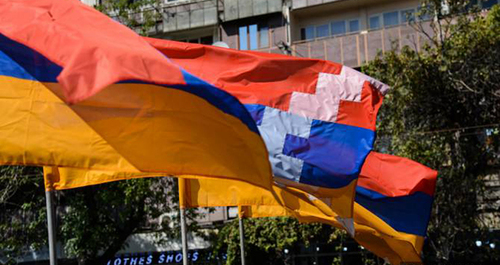 Флаг Нагорного Карабаха. Фото: https://armenpress.am/rus/news/1035455.html