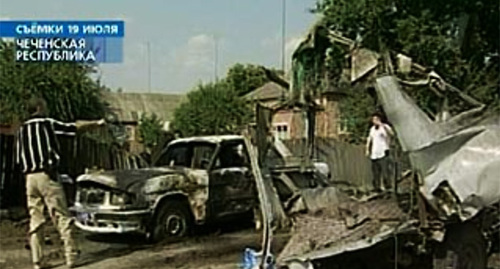 На месте теракта в селе Знаменском. 19 июля 2005 г. Скриншот видео https://www.1tv.ru/