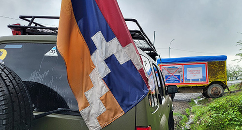 Флаг Нагорного Карабаха. Фото Алвард Григорян для "Кавказского узла"