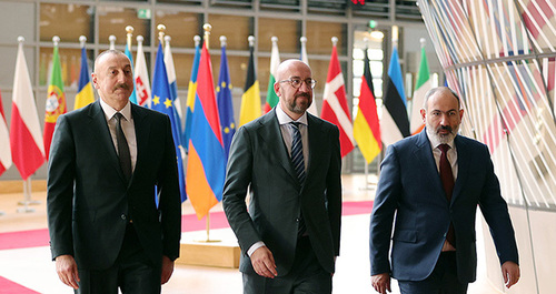 Ильхам Алиев, Шарль Мишель, Никол Пашинян (слева направо). Фото: https://www.primeminister.am
