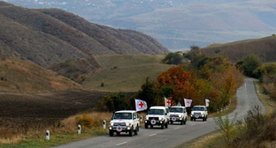 Машины Красного Креста. Фото: https://www.aravot-ru.am/2023/05/17/410671/