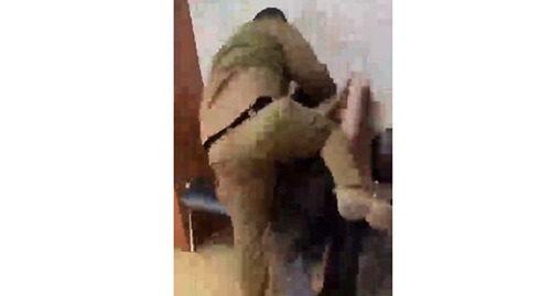 Кадр видеозаписи избиения Никиты Журавеля. Скриншот видео https://t.me/RKadyrov_05/3924