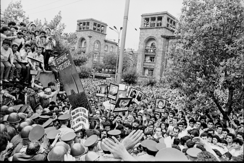 Ереван, 1988 год. Фото Рубен Мангасарян https://jam-news.net