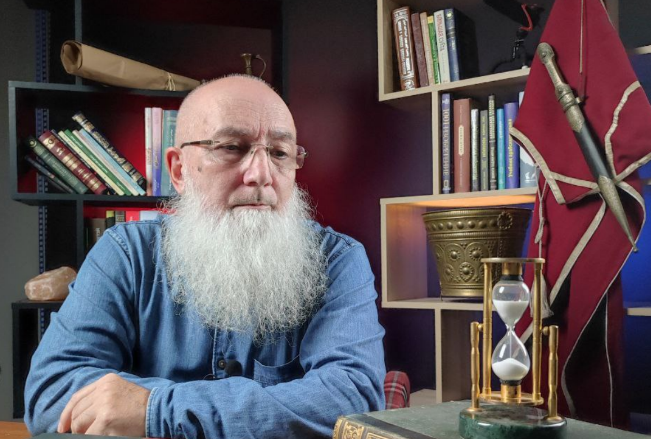 Хаджи Мурад Доного. Скриншот фото из Telegram-канала Доного от 23.09.23, https://t.me/CaucasianGazavat/2739
Хаджи Мурад Доного. Скриншот фото из Telegram-канала Доного от 23.09.23, https://t.me/CaucasianGazavat/2739