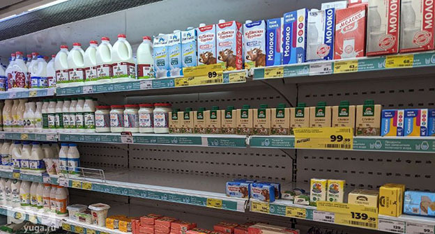 Пустые полки в магазине. Фото Александры Прохоренковой-Аксёновой, "Юга.ру" Пустые полки в магазине. Фото Александры Прохоренковой-Аксёновой, "Юга.ру"