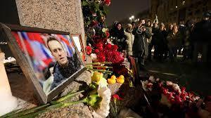 Акция памяти Навального. Скриншот видео https://ru.euronews.com/2024/02/16/nalany-death-people-reax
