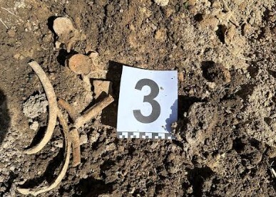 Останки, найденные при раскопках в Ходжалы. Фото предоставлено корреспонденту "Кавказского узла" пресс-службой Генпрокуратуры Азербайджана.