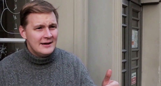 Дмитрий Иванов. Скриншот видео Телеканал Дождь (признан инагентом) https://www.youtube.com/watch?v=ijA8ZdL2VPQ Дмитрий Иванов. Скриншот видео Телеканал Дождь (признан инагентом) https://www.youtube.com/watch?v=ijA8ZdL2VPQ