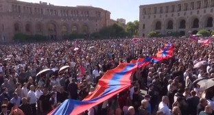 Митинг в Ереване. 9 мая 2024 года. Кадр видео News.am https://www.youtube.com/watch?v=ZqgMQNAukQ8