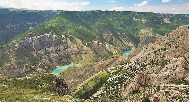 Сулакский каньон. Фото: Medzhidov. https://ru.wikipedia.org Сулакский каньон. Фото: Medzhidov. https://ru.wikipedia.org