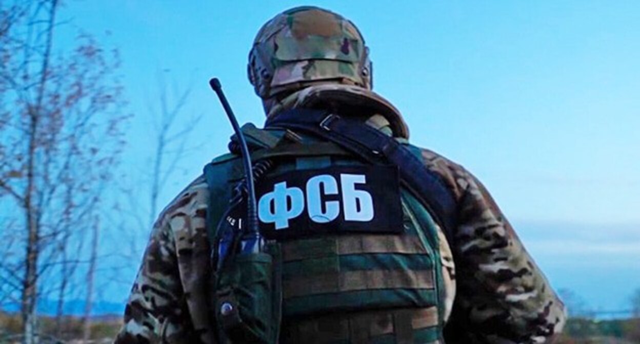 Сотрудник ФСБ. Фото: https://yeisk.info/all-news/pogranichnaya-sluzhba-fsb-rossii-otmechaet-svoj-professionalnyj-prazdnik.html
