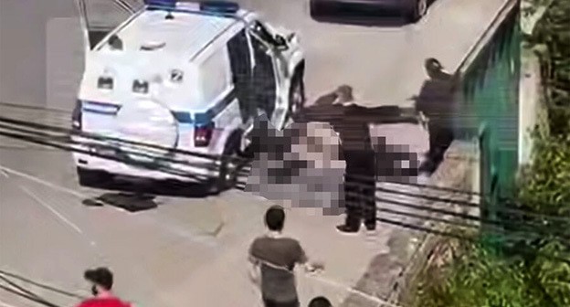 Перестрелка в Махачкале. 5 мая 2025 года. Скриншот  видео Telegram-канал "Baza"