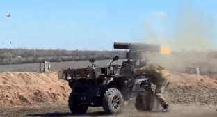 Российский боец. Стоп-кадр видео Минобороны России от 18.05.25, https://t.me/mod_russia/52859.