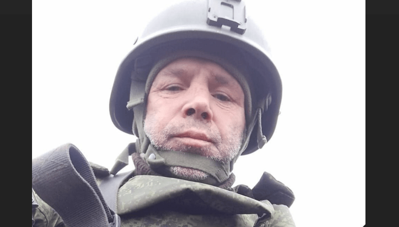 Анатолий Могилко. Скриншот фото из Telegram-канала администрации Икрянинского района от 07.06.25, https://t.me/ikradm/10948.