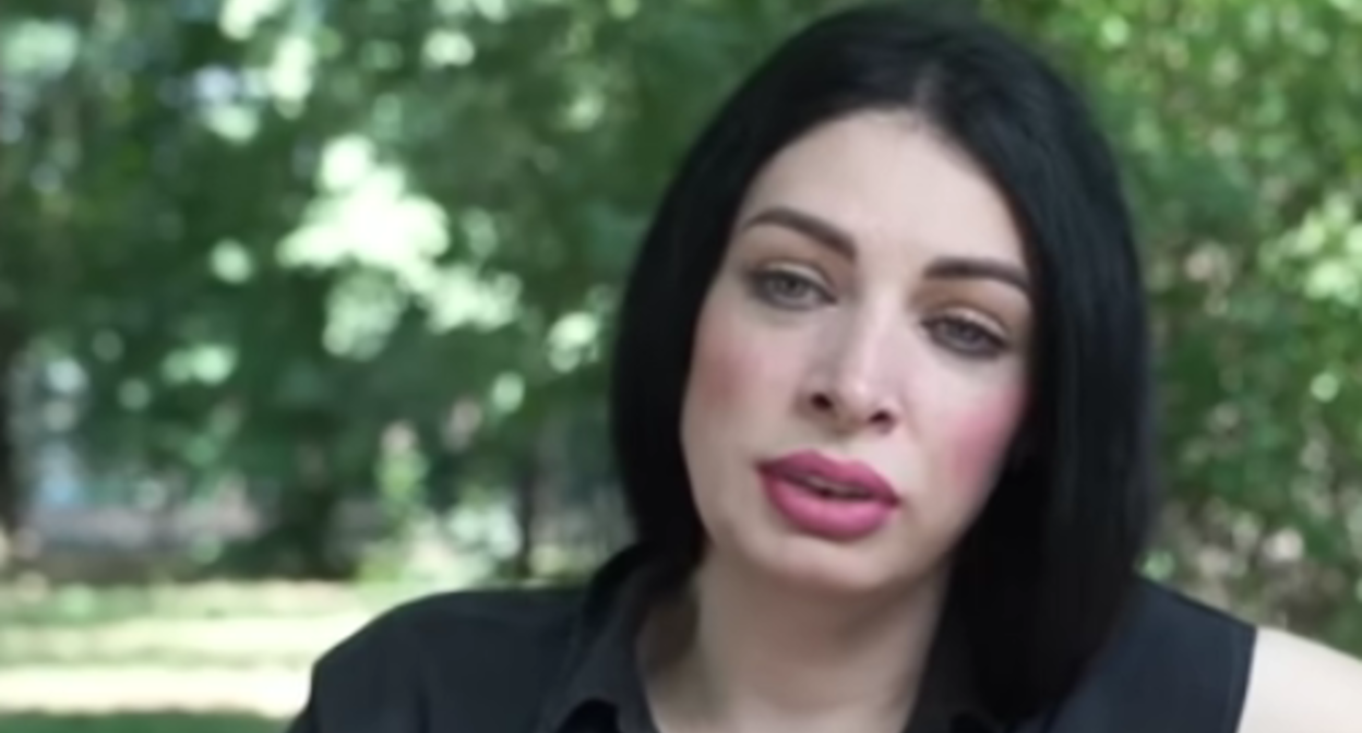 Мария Смелая. Стоп-кадр видео "Ромб" от 05.07.24, https://www.youtube.com/watch?v=OVAGM4_H0cU