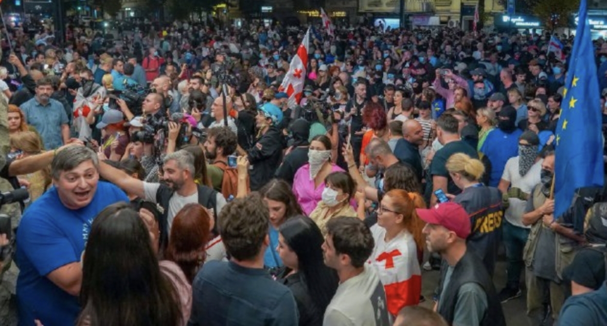 Акция протеста на проспекте Меликишвили. Фото: Mo Se / Tbilisi_Life