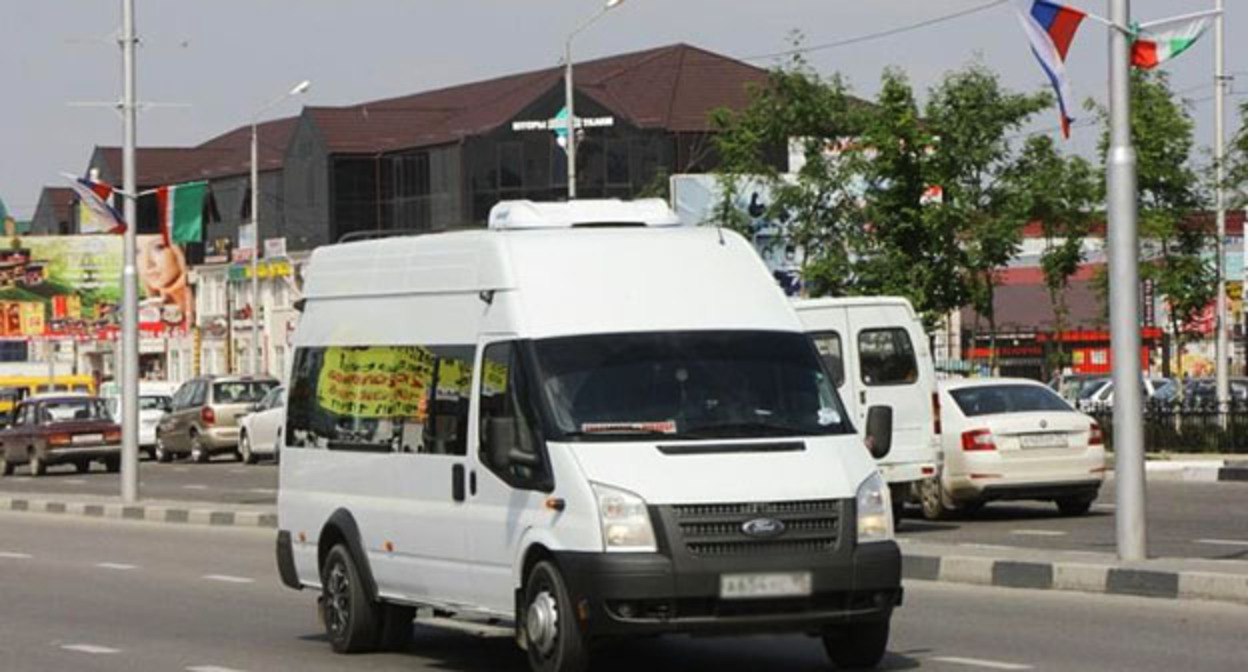 Маршрутное такси в Грозном. Фото: "Грозный-Информ" https://www.grozny-inform.ru/