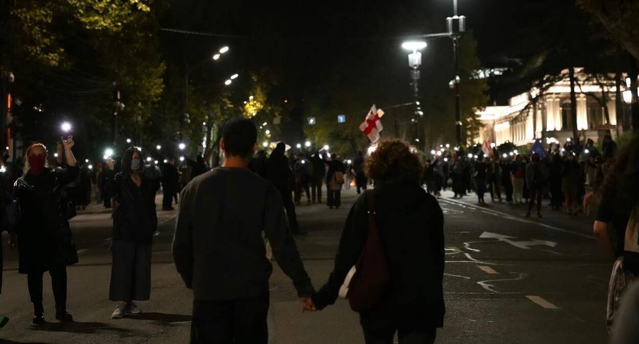 Протестующие на проспекте Руставели. Фото: Keto Mikadze / Publika