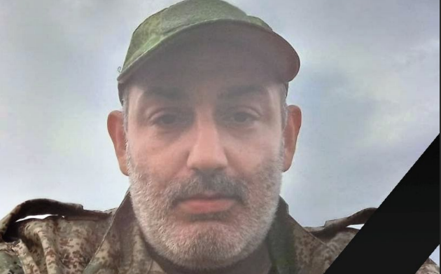 Алик Золотов. Скриншот фото из Telegram-канала администрации Икрянинского района от 01.10.25, https://t.me/ikradm/11835.