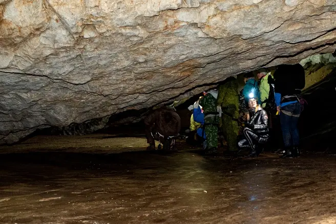 Эвакуация туристов в горах Карачаево-Черкесии. 5 ноября 2025 г. Фото: Олег Фёдоров / CHITA.RU