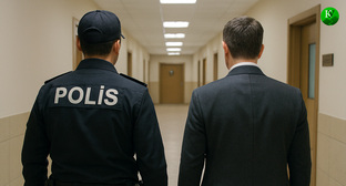 Политика ведут на допрос. Иллюстрация создана «Кавказским узлом» с помощью ИИ в программе Copilot