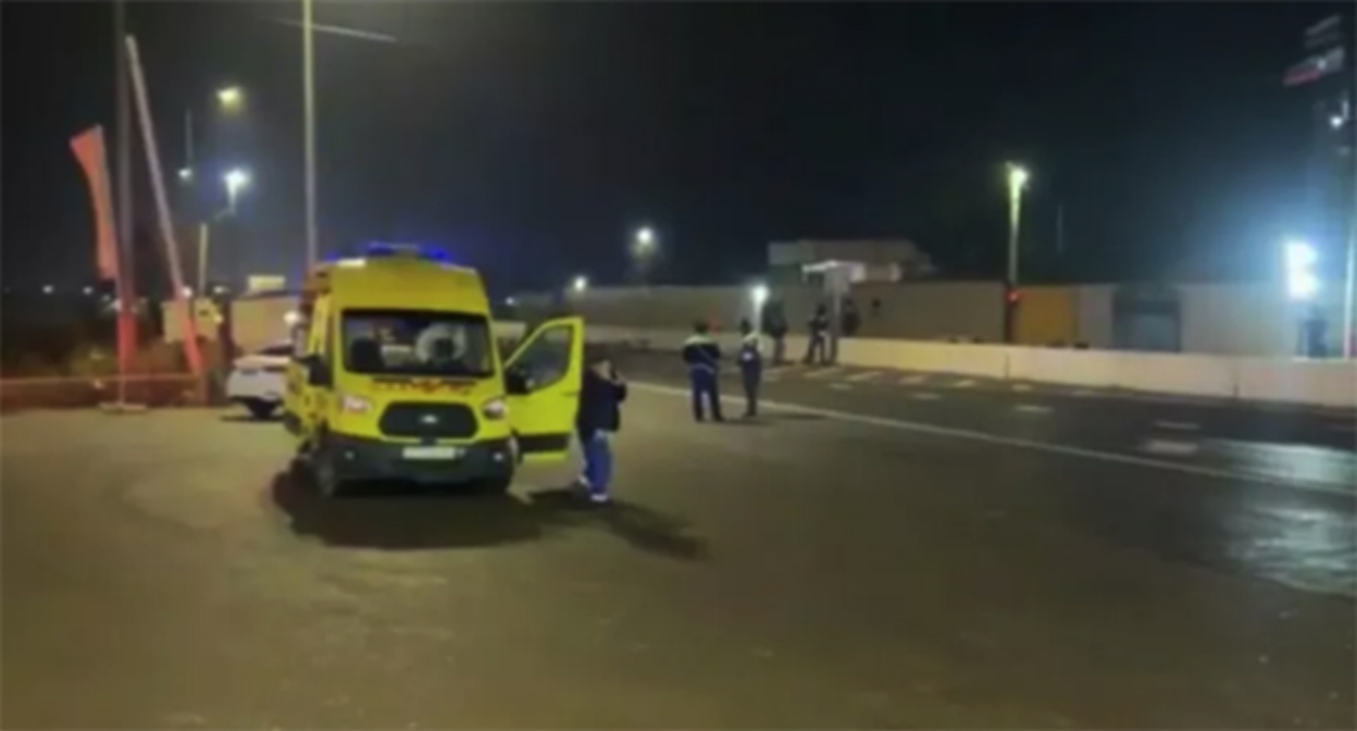 На месте нападения на силовиков на КПП "Джемикентский". 30 ноября 2025 г. Скриншот видео https://www.instagram.com/reel/DRsTfQ4DMG0/