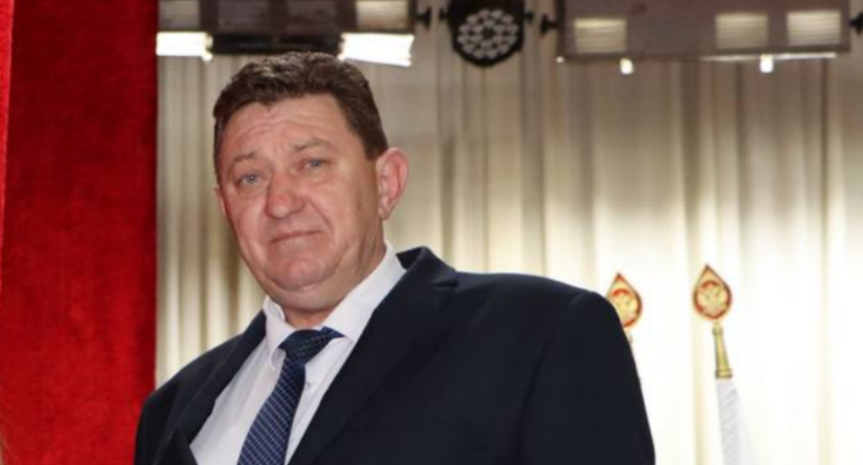 Андрей Антоненко. Скриншот фото из Telegram-канала администрации Калининского района от 26.01.23, https://t.me/kalininskay/3358.