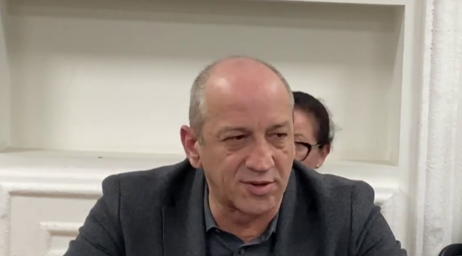 Алхас Какалия. Стоп-кадр видео "Аиашара" от 18.02.26, https://t.me/aiasharaabh/10374.