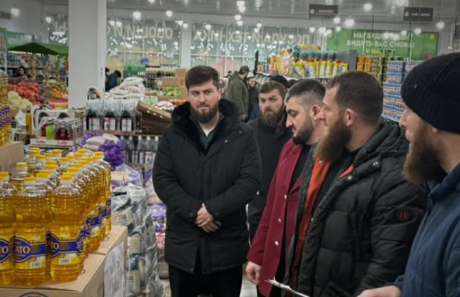 Рейд в одном из магазинов от 27.02.26. Скриншот фото "Чечня сегодня" https://chechnyatoday.com/news/394278.