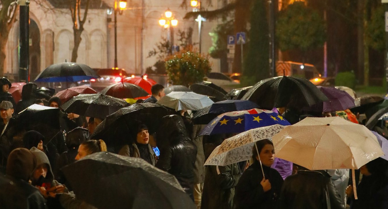 Кадр проевропейские протесты в Тбилиси 483 день подряд. Фото: MO SE / Facebook