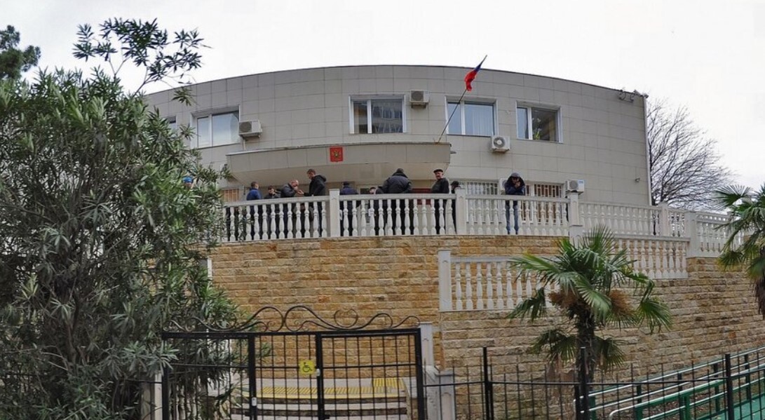 Адлерский районный суд. Фото: https://sudyrf.info/sochi/adlerskiy-rayonnyy-sud-g-sochi