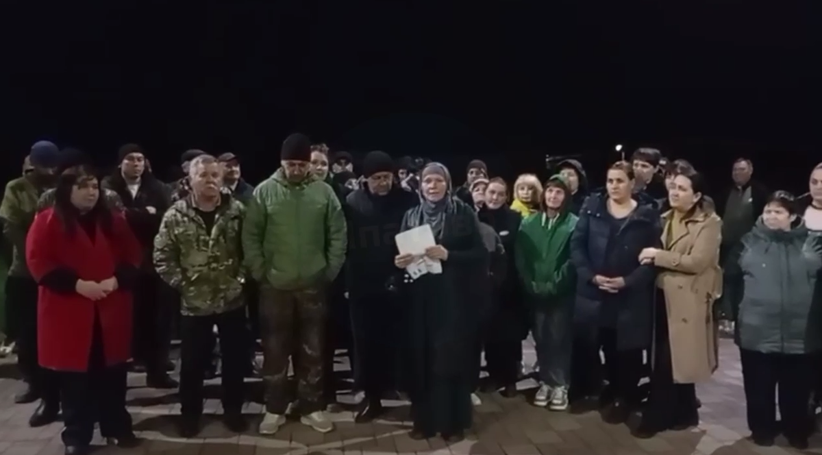 Кадр жители трёх аулов Ставрополья пожаловались на разбитые дороги. Фото: Ипатово / Telegram-канал