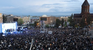 Предвыборный митинг Никола Пашиняна в Гюмри, 25 мая 2026 года. Фото корреспондента "Кавказского узла".